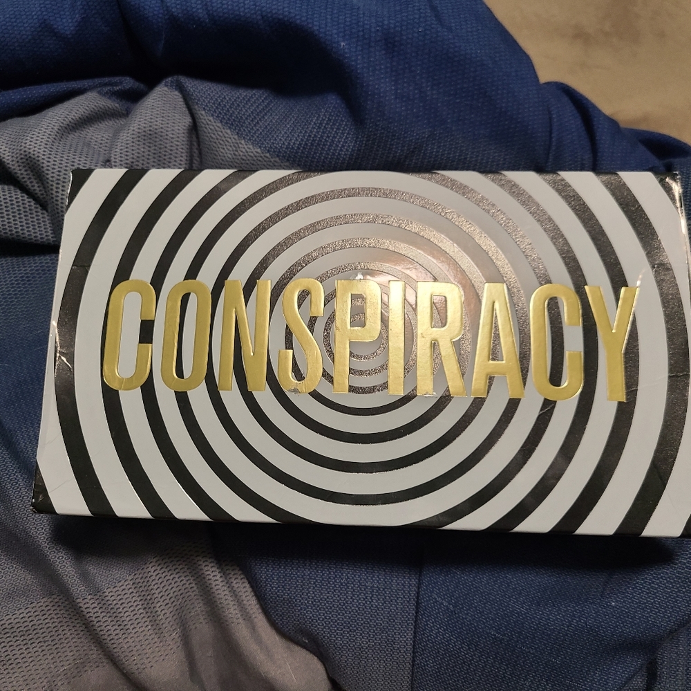 Jeffree Star Conspiracy palette